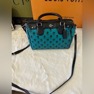 Coach leather bag in teal color (rare) crossbody or handbag